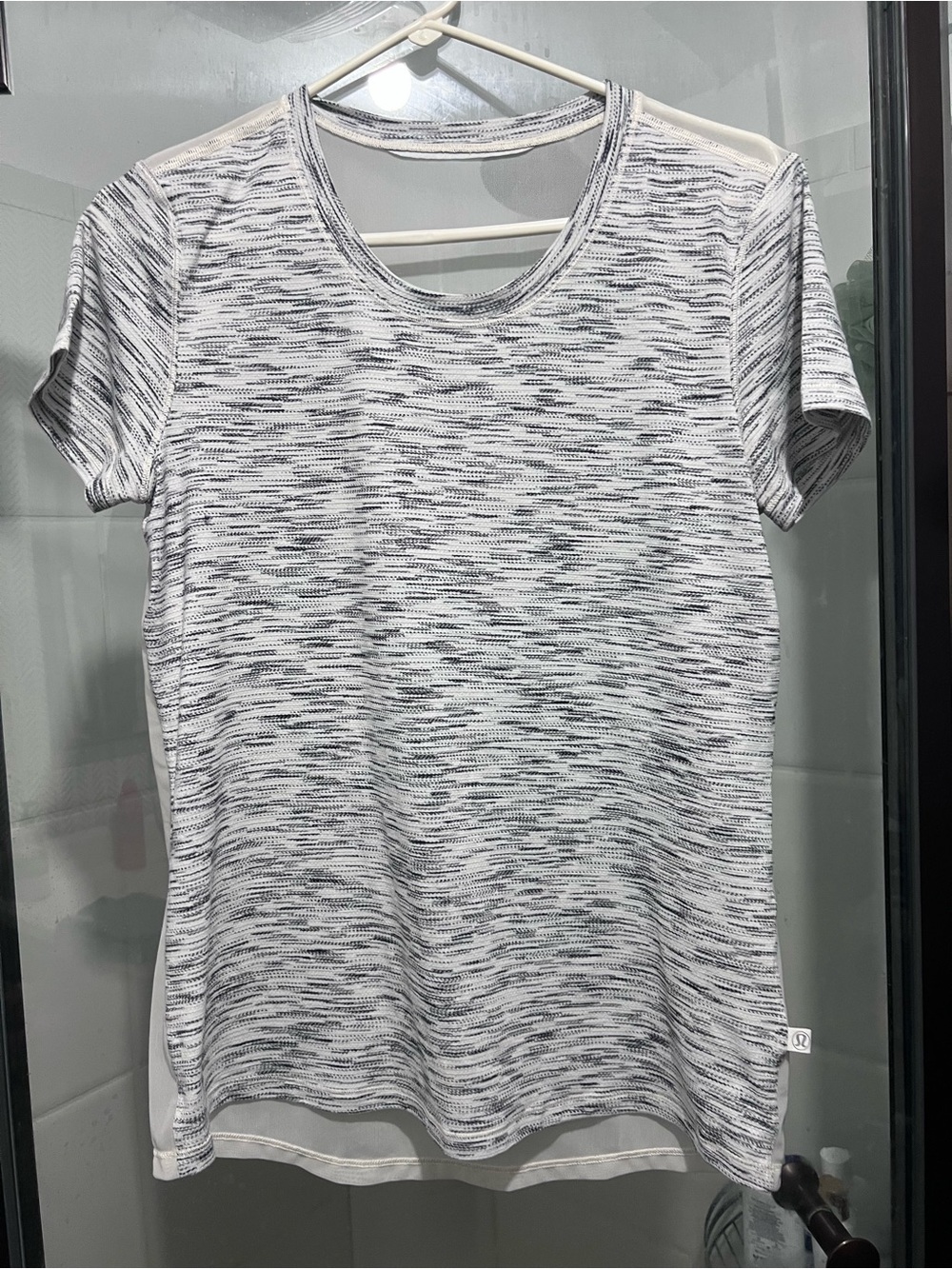 lululemon athletica Short Sleeve Heathered White & Gray Performance Tee